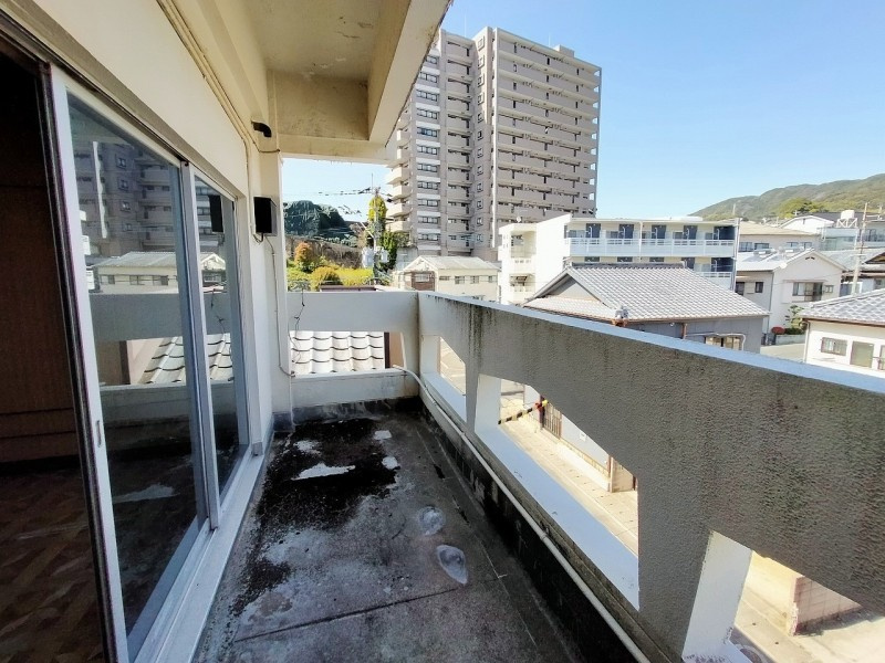 高天町RC造戸建のバルコニー|３Ｆ東側ベランダ