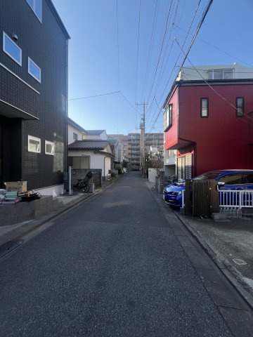 【前面道路含む現地写真】の画像