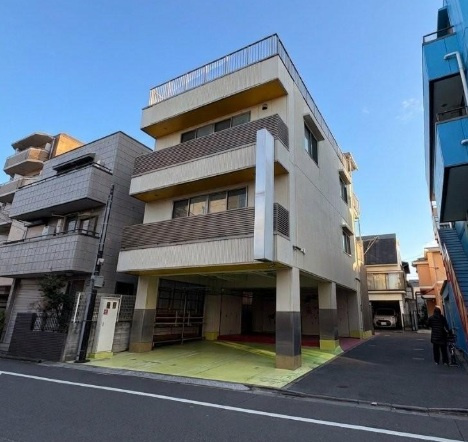 豊島区高松２丁目のビル