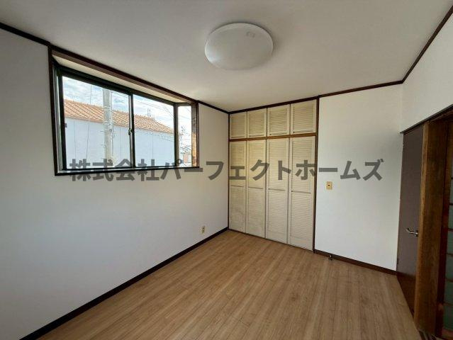 招提中町1丁目戸建　賃貸の洋室|ゆったりした洋室です