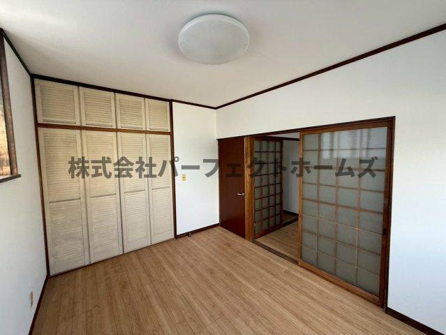 招提中町1丁目戸建　賃貸の洋室|きれいな洋室です