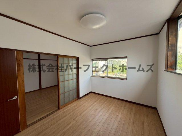 招提中町1丁目戸建　賃貸の洋室|きれいな洋室です