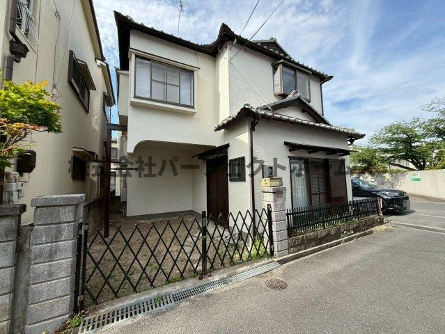 招提中町1丁目戸建　賃貸の外観|外観は落ち着いています