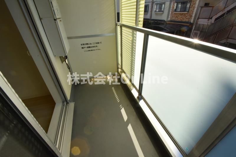 東大阪市御厨南２丁目の賃貸マンションのバルコニー
