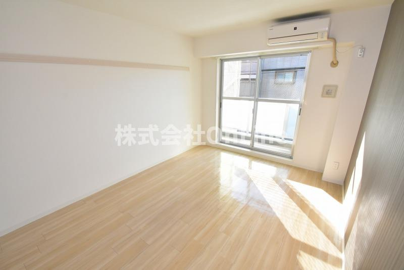 東大阪市御厨南２丁目の賃貸マンションの居間・リビング