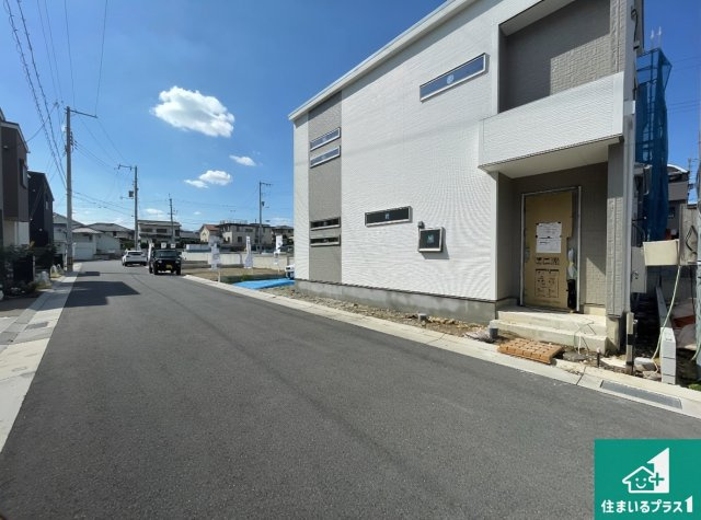 川西市清和台東　第6期　新築一戸建ての前面道路含む現地写真|周辺は落ち着いた街並みの住宅地！子育てがしやすい住環境です！まだ未完成ですが、現地でしかわからない事もございます。是非一度ご覧ください。