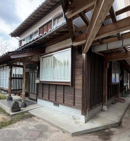東伯郡琴浦町下伊勢中古戸建の外観