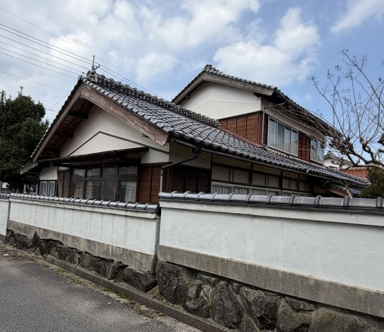 東伯郡琴浦町下伊勢中古戸建の外観