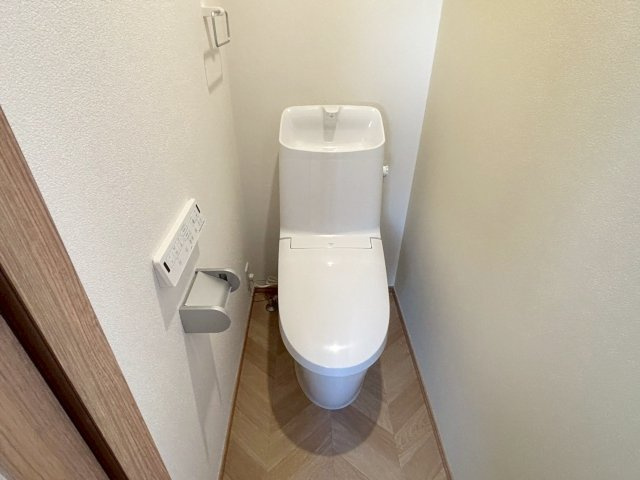 舞子台1丁目 中古戸建のトイレ