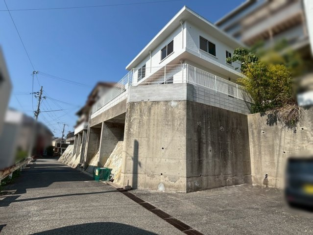 舞子台1丁目 中古戸建の前面道路含む現地写真