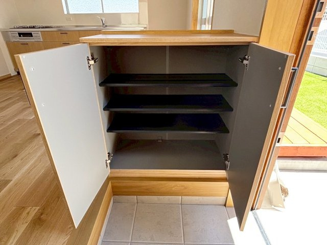 舞子台1丁目 中古戸建の玄関