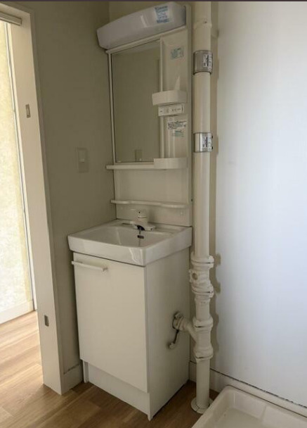 京福日之出マンションの洗面所