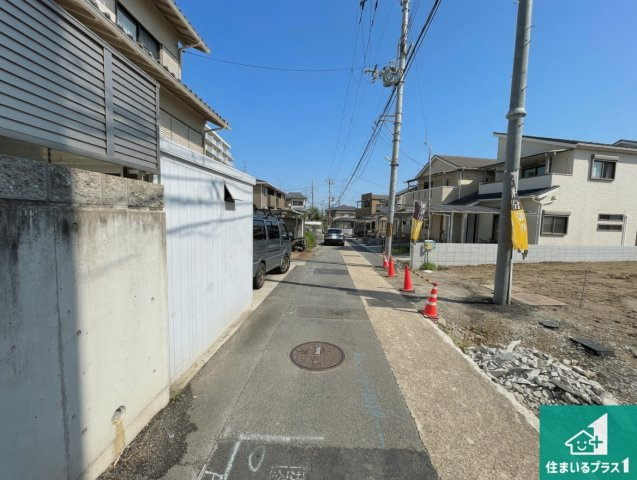 ★八幡市八幡隅田口　第2期　新築一戸建ての前面道路含む現地写真|周辺は落ち着いた街並みの住宅地！子育てがしやすい住環境です！まだ未完成ですが、現地でしかわからない事もございます。是非一度ご覧ください。