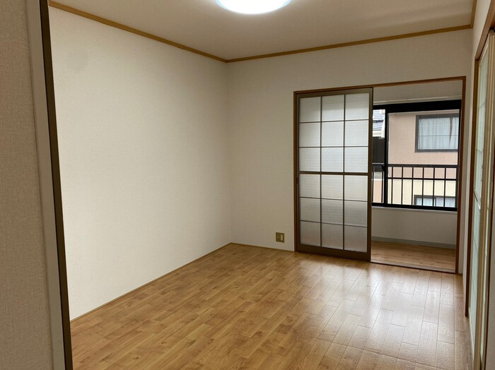 サニーコート聖　Ａ棟の洋室