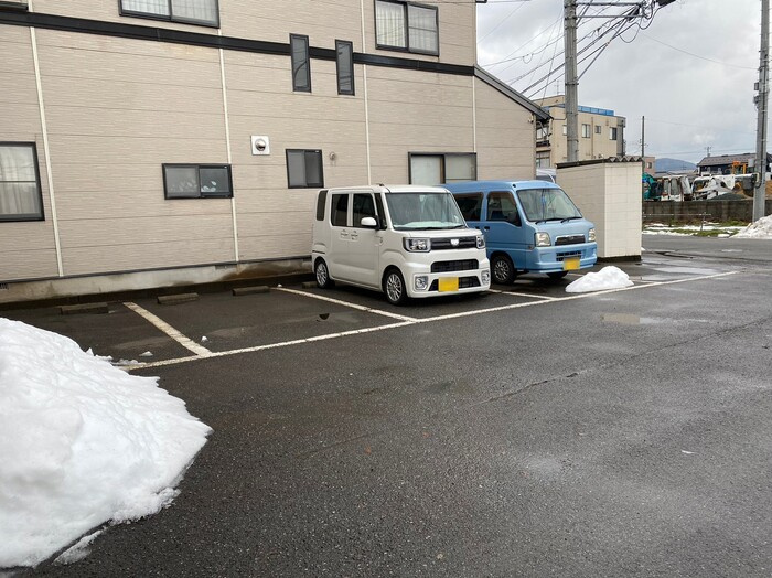 サニーコート聖　Ａ棟の駐車場