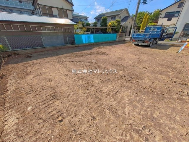 練馬区谷原5丁目　土地34坪超　太陽光×ロフト付き住宅　全2棟の外観パース