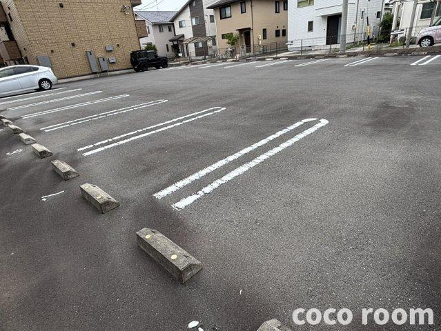 カーサＭの駐車場