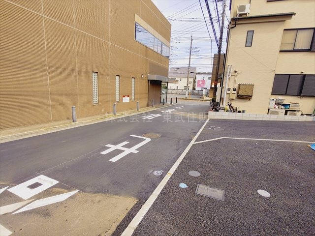 【前面道路含む現地写真】の画像