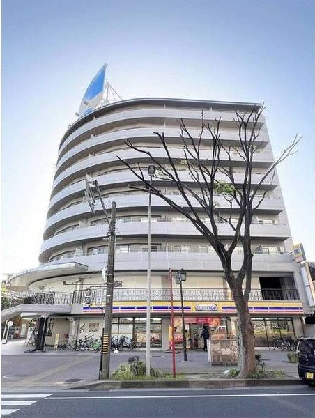 西一ビルの外観