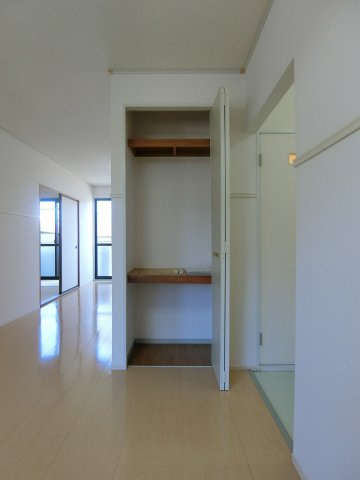 エアフォルクC棟の収納|イメージ105号室の写真