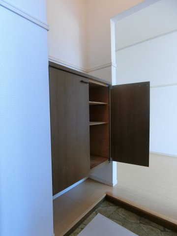 エアフォルクC棟の収納|イメージ105号室の写真
