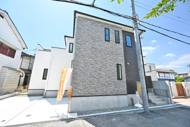KEIAI GRACE水堂町1丁目新築一戸建て│4LDK+並列駐車2台可（制限有）の外観|完成済みですので、いつでも室内を見学して頂けます。見学をご希望の方はお気軽にお問い合わせください。