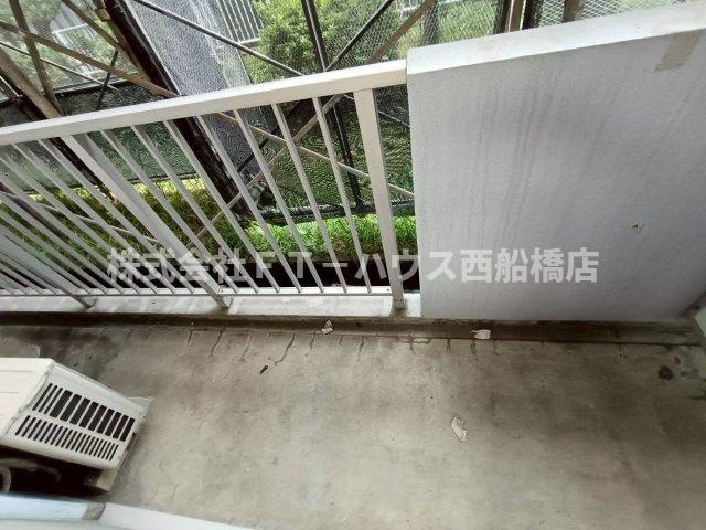 ブルームライフ市川のバルコニー