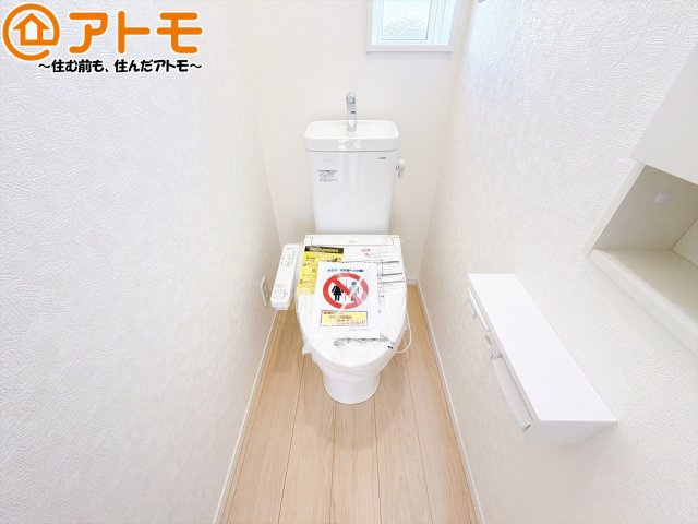 【トイレ】 | 駿河区西島第9　新築戸建　3号棟 | 毎日使うトイレだからこそ機能性を重視したいですよね！温水洗浄便座で快適な時間をお過ごしください♪