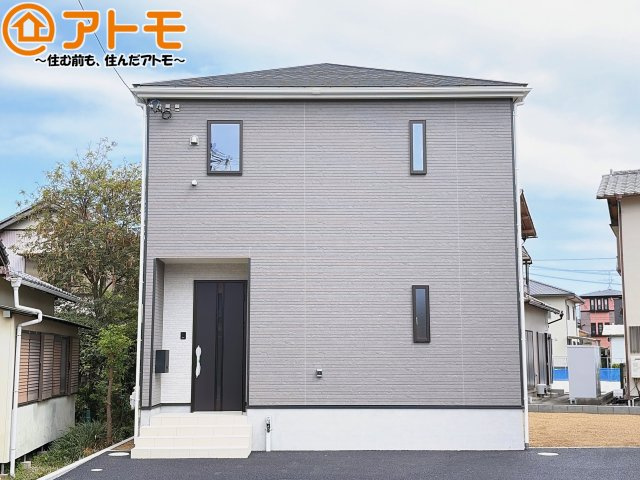 【外観】 | 駿河区西島第9　新築戸建　3号棟 | どっしりとした外観は安心感のあるマイホームを実感できますね♪