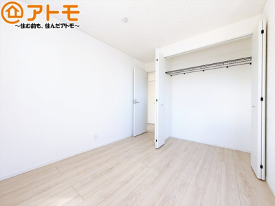 【収納】 | 駿河区西島第9　新築戸建　3号棟 | 収納家具を減らせる容量の大きなクローゼット♪