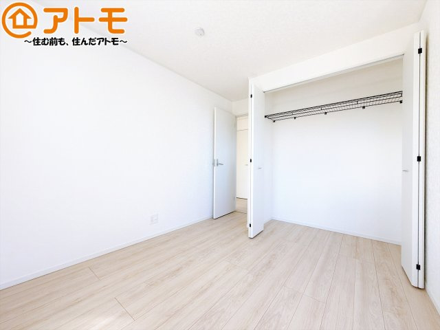 【収納】 | 駿河区西島第9　新築戸建　3号棟 | 収納家具を減らせる容量の大きなクローゼット♪
