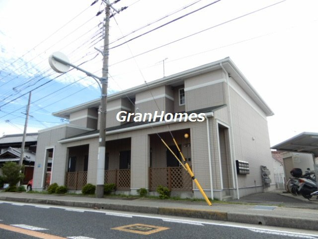 セレッソ八木の外観