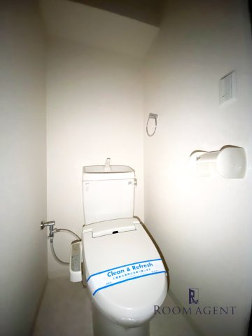 aLATO白壁のトイレ