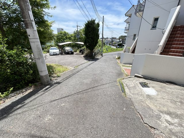 【前面道路含む現地写真】 | 甲陽園東山町テラスハウス | 前面道路含む現地写真です