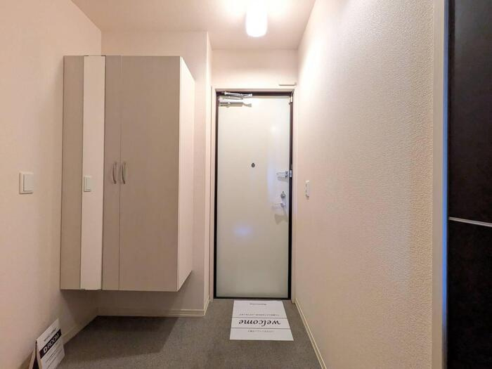 クレスト玉手の玄関