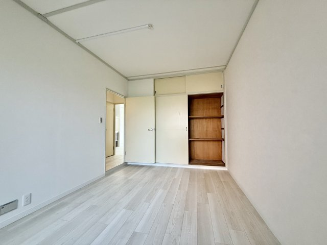 矢田川パークハウスA棟の洋室