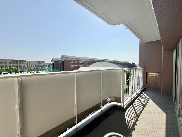 矢田川パークハウスA棟のバルコニー