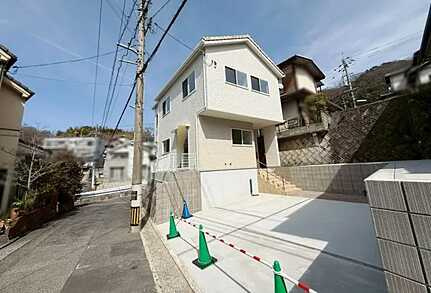 安芸区矢野東７丁目の前面道路含む現地写真