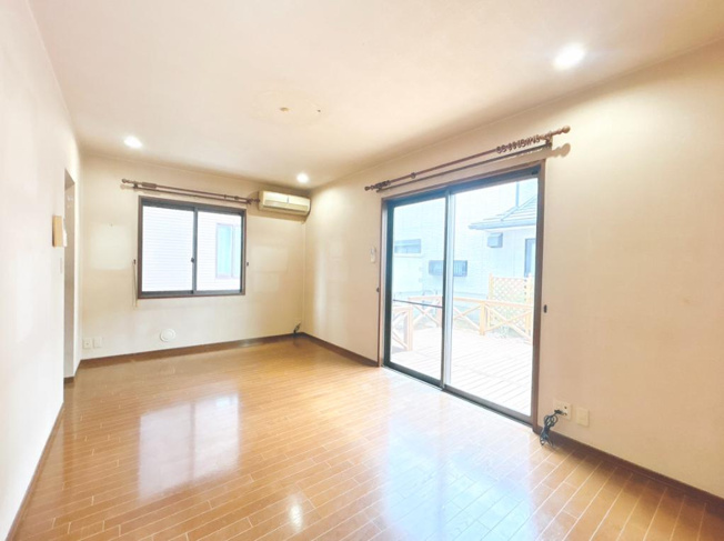 【居間・リビング】 | 守谷市美園5丁目　中古戸建