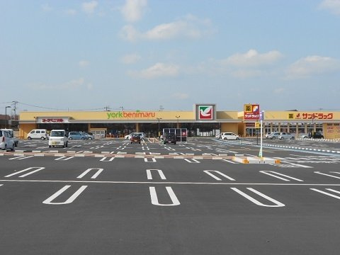 ツイン　タウン　白石坂　Ⅳの周辺|ヨークベニマル須賀川森宿店まで950m