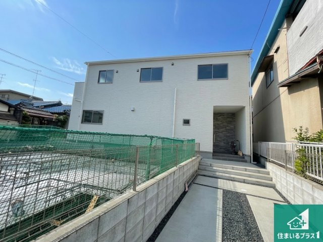 ★京田辺市薪水取　第1期　ラスト1邸の外観|安心の10年保証！外観を美しく保ち、雨水で汚れを落とします！気になることがありましたら、お気軽にお問い合わせください！