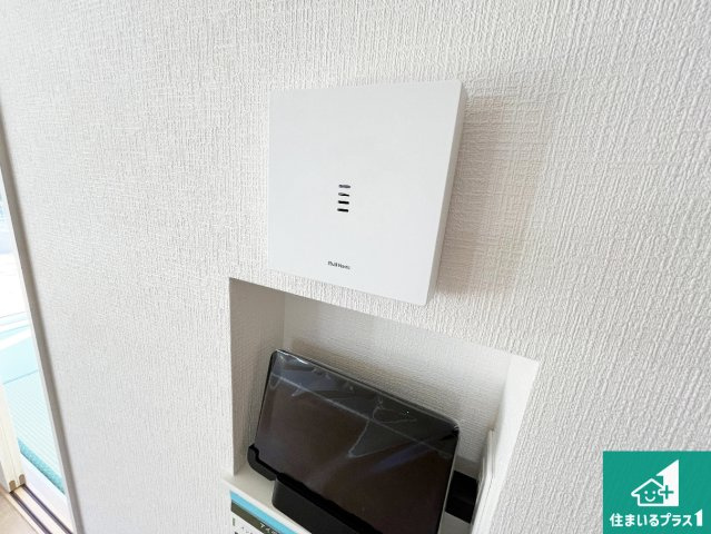栗東市小野　第1期　新築一戸建ての防犯設備|カラーモニターインターホン！声だけでなく来訪者の姿や顔がモニターで確認できるので、小さなお子様がいらっしゃるご家庭でも安心できます！