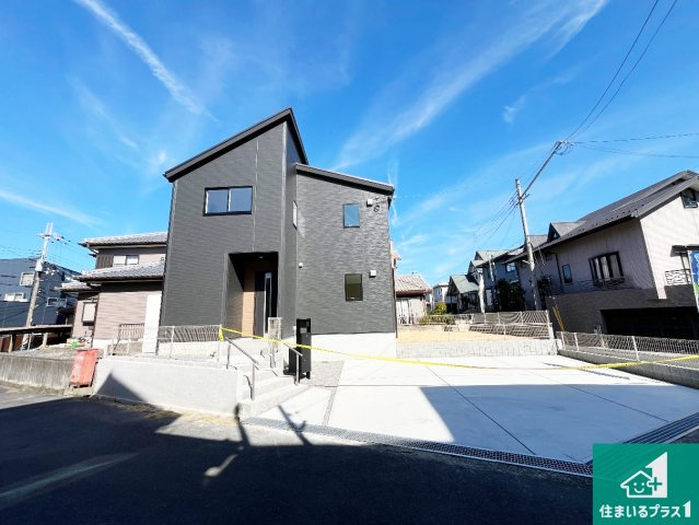 栗東市小野　第1期　新築一戸建ての外観|流行に左右されないシンプルな外観！