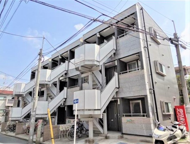 渋谷区本町５丁目のアパートの外観|外観は落ち着いています