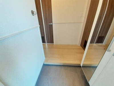 【玄関】 | ユニクビルゴ