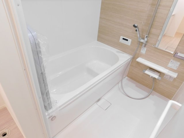 名古屋市中川区大当郎１丁目の新築一戸建の浴室|◇浴室◇　　広い１坪サイズ・浴室暖房乾燥機・保温浴槽・ベンチ浴槽・スライドバーシャワー・クリーンフロア・オートバス・バリアフリー