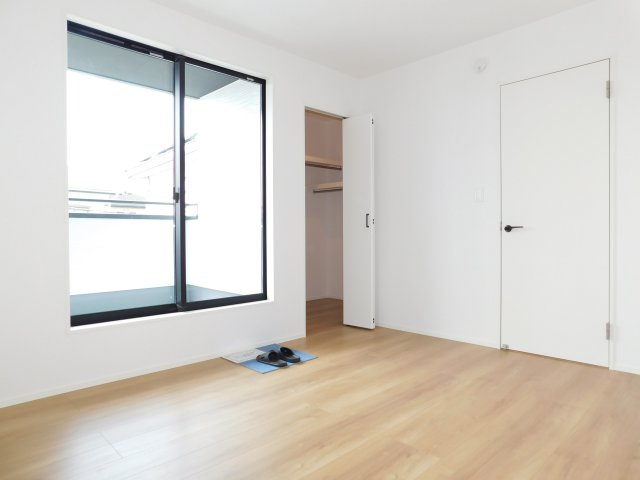 名古屋市中川区大当郎１丁目の新築一戸建の洋室|◇洋室◇　　南面で明るい洋室７．０帖　ウォークインクローゼット完備♪　バルコニー付き！