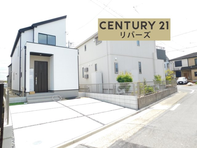 名古屋市中川区大当郎１丁目の新築一戸建の前面道路含む現地写真|☆４号棟☆　　残り２棟！！いつでもご案内出来ます♪（お問合せ当日、平日、水曜、夜間もＯＫ）　敷地４２．１６坪　駐車並列２台ＯＫ　庭スペース♪　収納＋カウンター付きリビング１８．７５帖♪　全居室南向き！