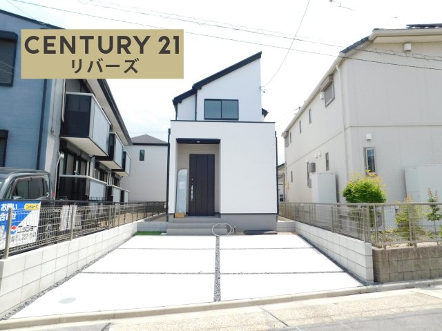 名古屋市中川区大当郎１丁目の新築一戸建の外観|☆４号棟☆　　残り２棟！！いつでもご案内出来ます♪（お問合せ当日、平日、水曜、夜間もＯＫ）　敷地４２．１６坪　駐車並列２台ＯＫ　庭スペース♪　収納＋カウンター付きリビング１８．７５帖♪　全居室南向き！