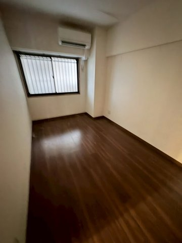 ファミーユＤＡＩＳＨＩＮの洋室